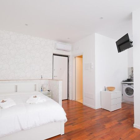 The Apulian Loft II Bari - Via Celentano Appartement Buitenkant foto